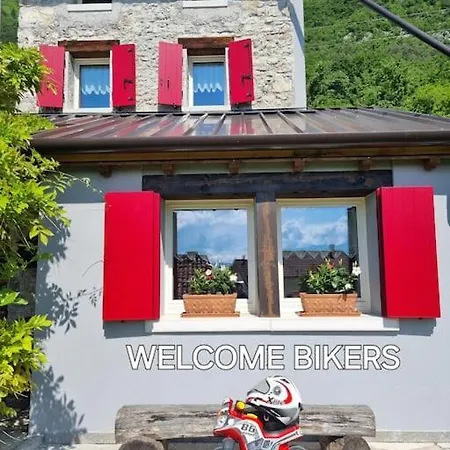 La Casetta Glicine Ferienhaus *