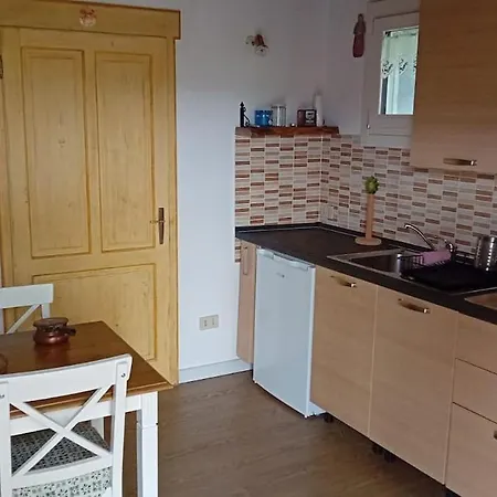 Ferienhaus La Casetta Glicine Ponte nellʼAlpi