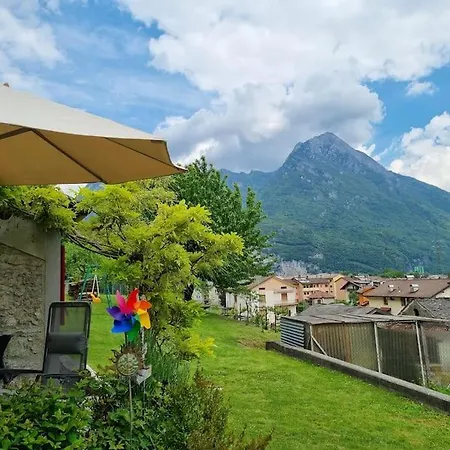 بيت للعطل La Casetta Glicine Ponte nellʼAlpi