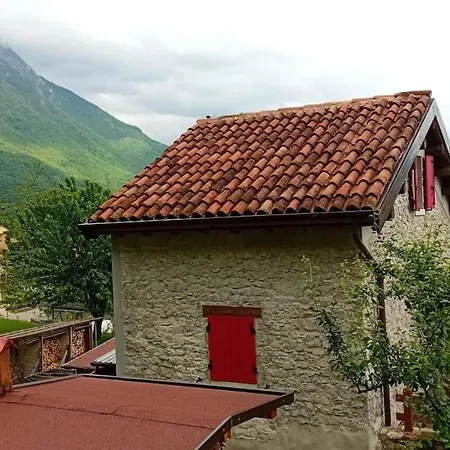 La Casetta Glicine * Ponte nellʼAlpi